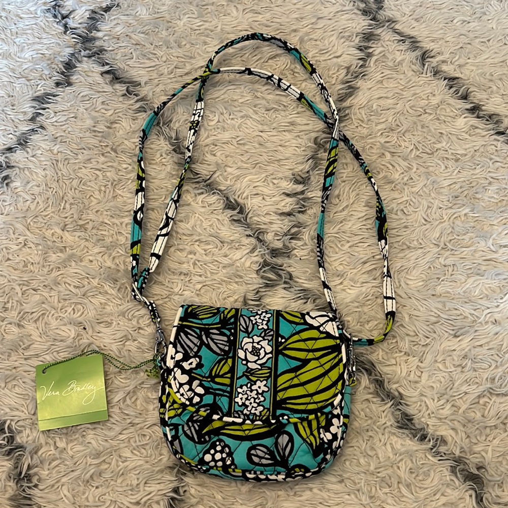 Vera Bradley Shoot from The Hip Purse “Island Blooms”